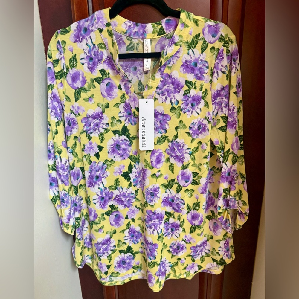 Dear Scarlett Yellow Purple Floral Print Top Size M (NEW with TAGS)